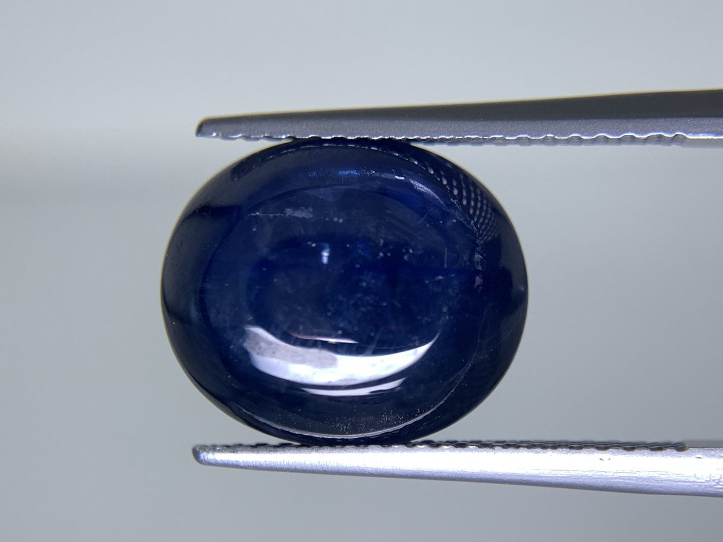 サファイア 天然 11.844ct 宝石ソーティング付き 13.0㎜×10.9㎜×7.7㎜ ルース（ 裸石 ） 8173Y