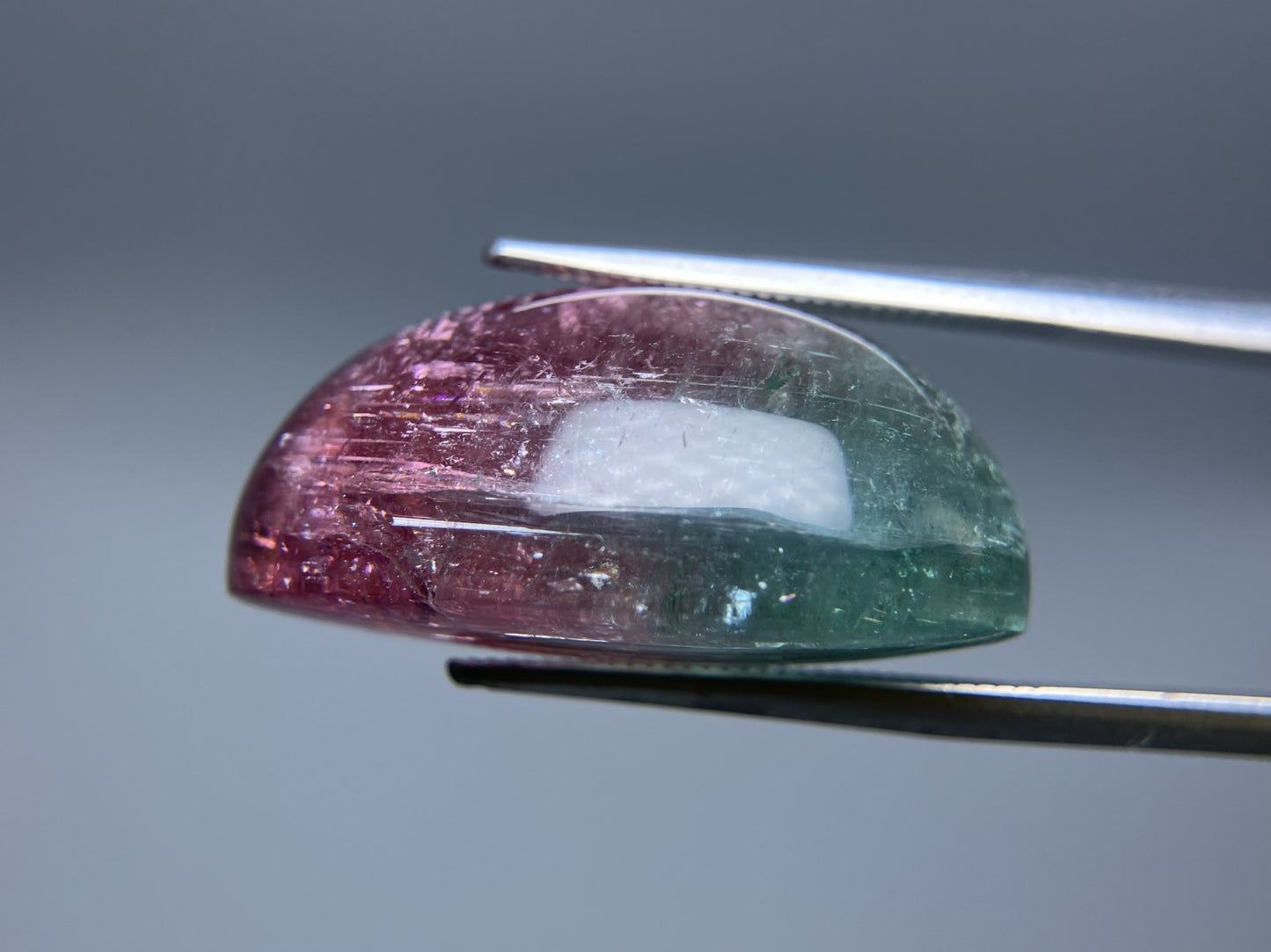 パーティカラードトルマリンキャッツアイ 44.136ct 中央宝石ソーティング付き 25.5㎜×16.0㎜×12.2㎜ ルース（ 裸石 ） 3425S