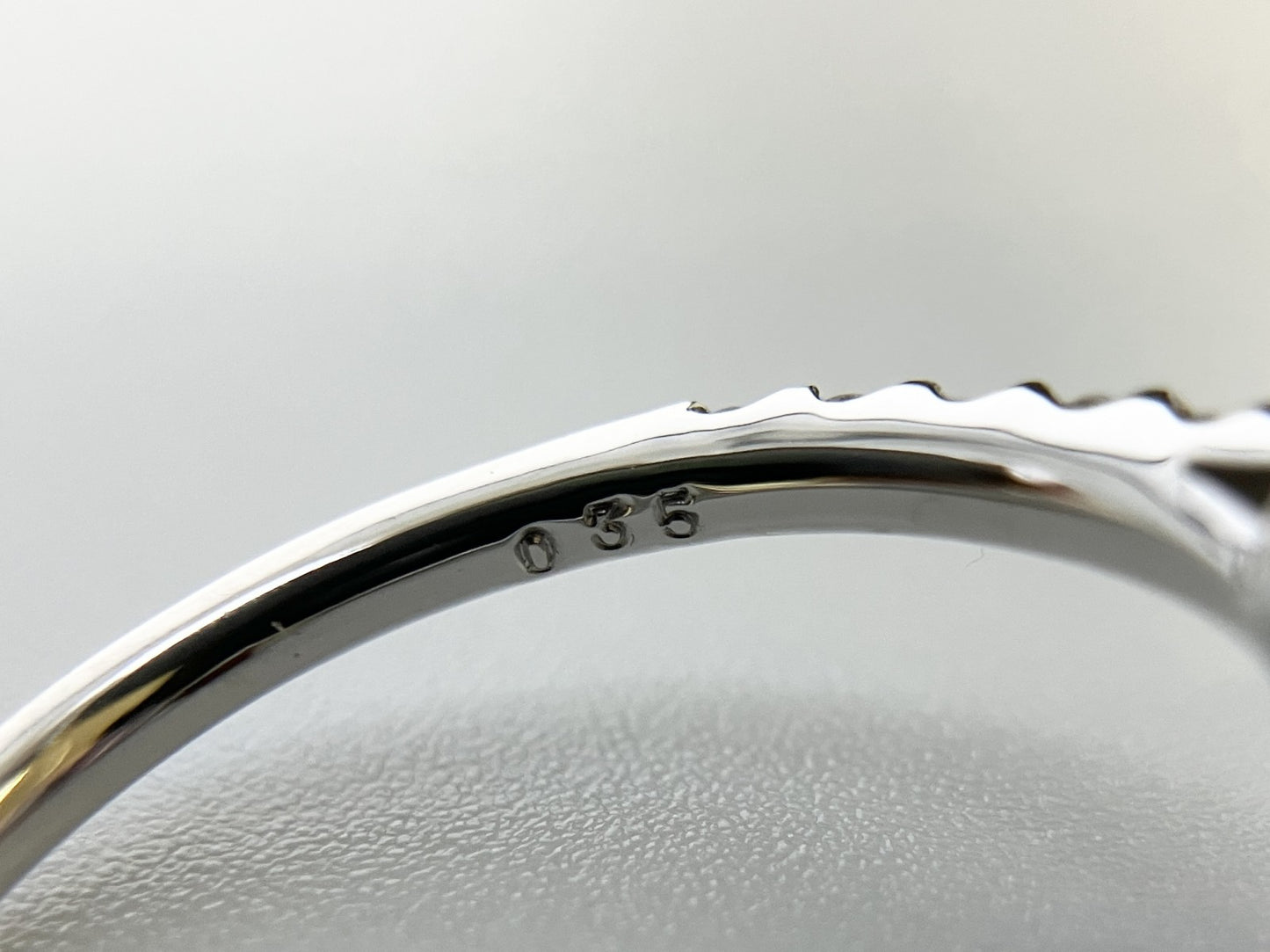 パパラチャサファイア 1.57ct 非加熱 NoHeat AIGS鑑別書 D0.35ct PT900 4.4g 指輪 （JP12号） サイズ直し無料 8581S