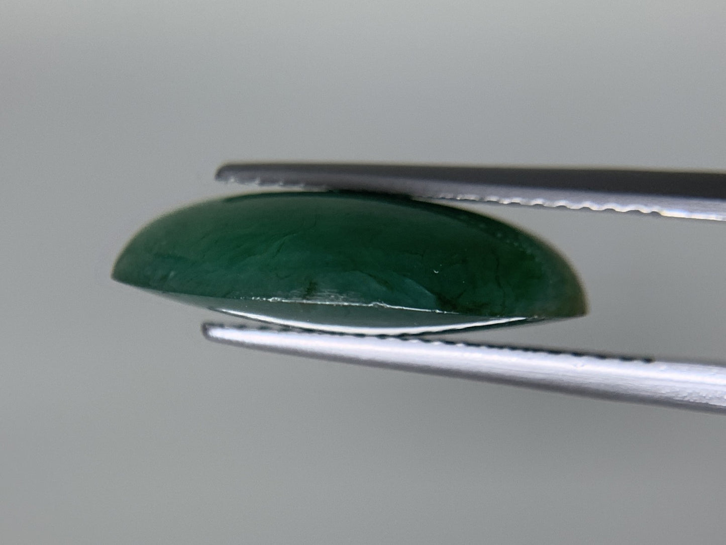 ヒスイ 翡翠 天然 9.458ct 宝石ソーティング付き 17.9㎜×11.3㎜×5.3㎜ ルース（ 裸石 ） 5979Y