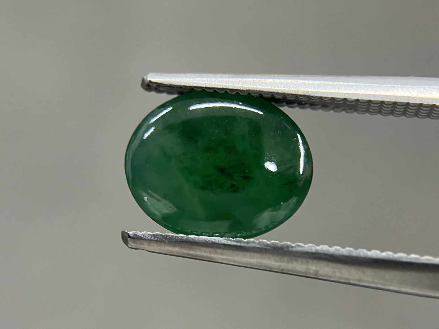 翡翠　ひすい　ジェイダイト 2.936ct 中央宝石ソーティング付き 9.8㎜×8.0㎜×4.3㎜ ルース（ 裸石 ） 3418S