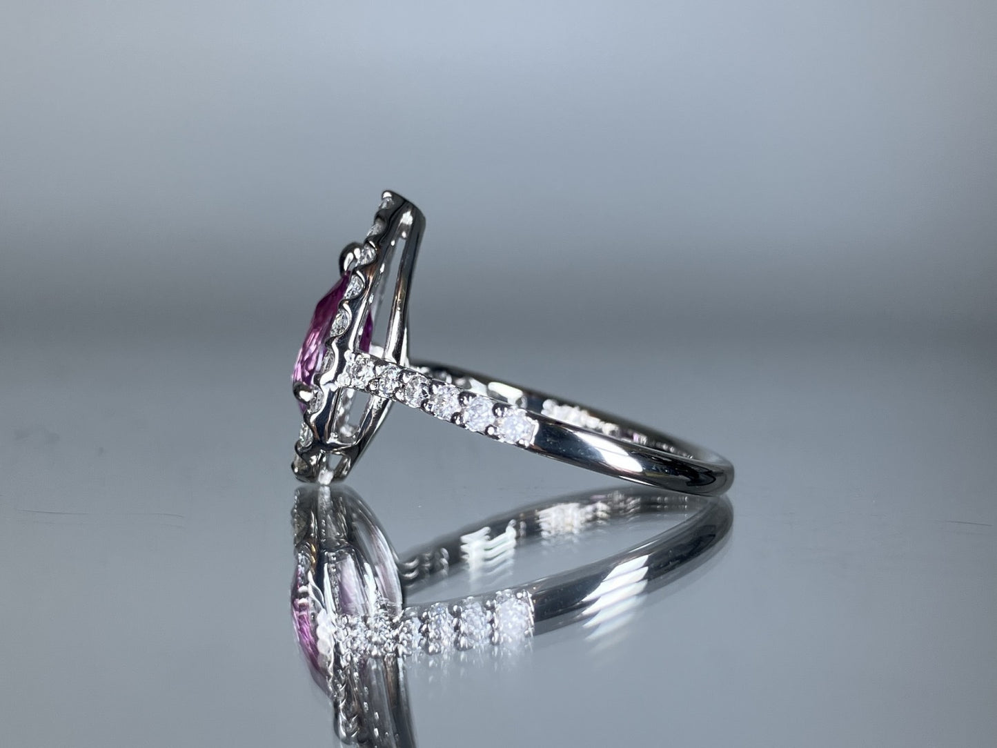 サファイア 1.04ct 非加熱 NoHeat GIA鑑別書 D0.45ct PT900 4.0g 指輪 （JP14号） サイズ直し無料 8117S