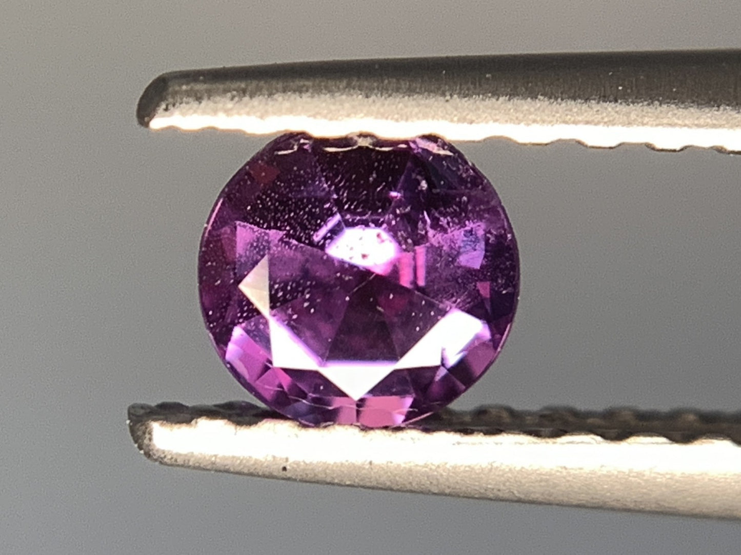 アレキサンドライト  0.330ct  宝石ソーティング付き  4.12㎜×4.04㎜×2.76㎜  ルース（ 裸石 ） 3083Y