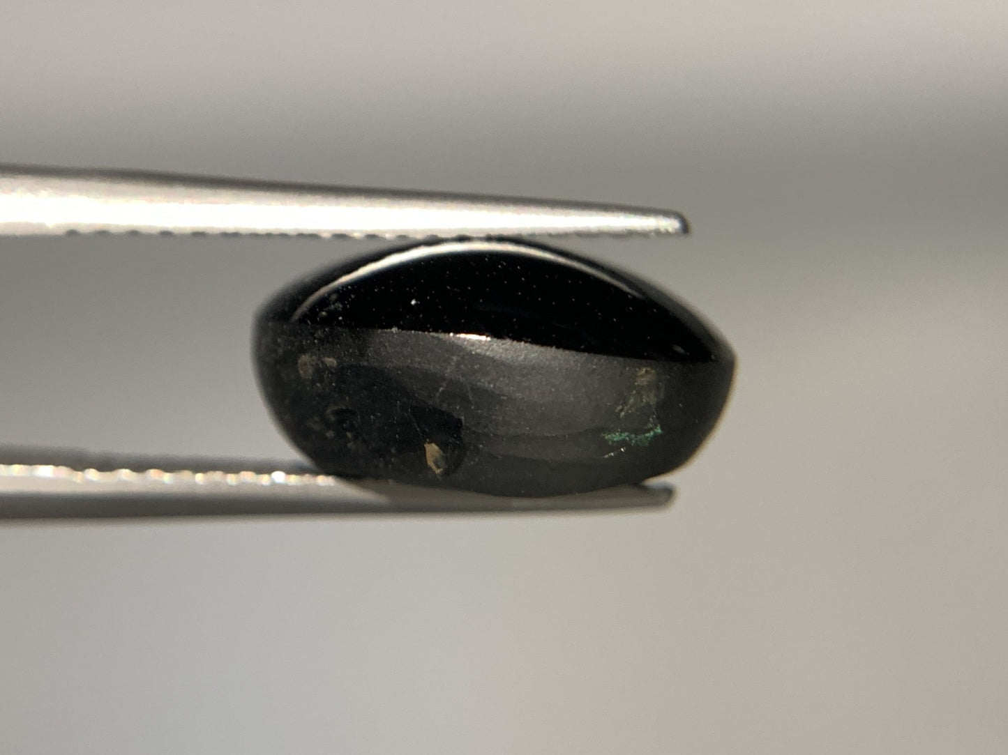 シリマナイトキャッツアイ 9.366ct 宝石ソーティング付き  13.5㎜×11.1㎜×6.8㎜  ルース（ 裸石 ） 3072Y