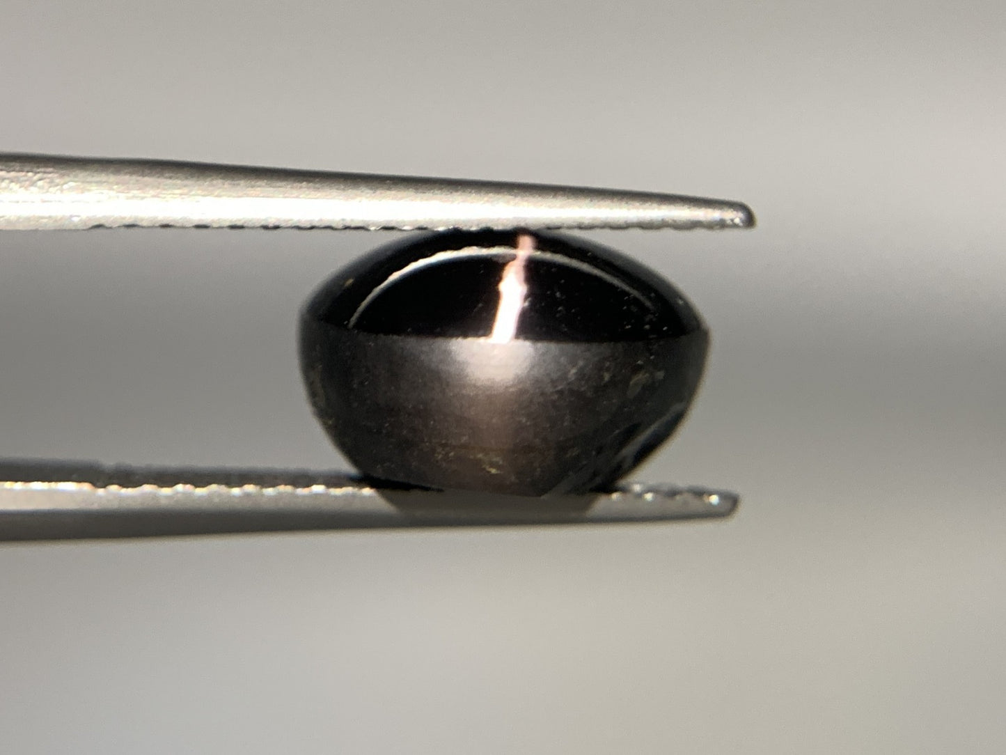 シリマナイトキャッツアイ 9.366ct 宝石ソーティング付き  13.5㎜×11.1㎜×6.8㎜  ルース（ 裸石 ） 3072Y
