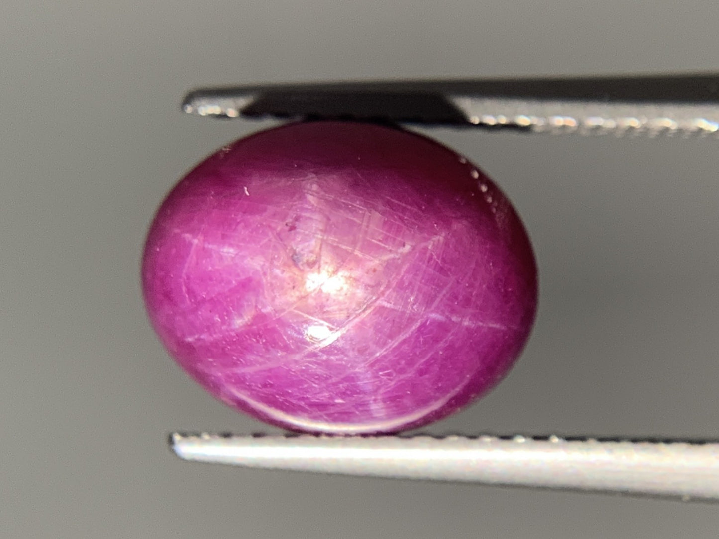 スタールビー 天然 7.194ct 宝石ソーティング付き 10.3㎜×8.3㎜×7.6㎜ ルース（ 裸石 ） 6153Y