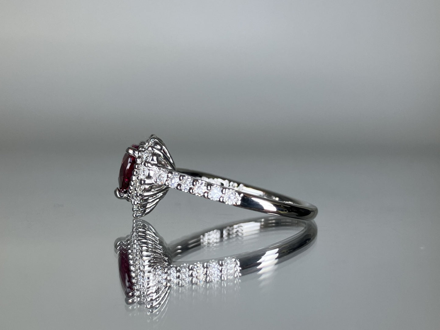 ルビー 1.24ct 非加熱 NoHeat GIA鑑別書 D0.42ct PT900 4.6g 指輪 （JP12号） サイズ直し無料 8096S
