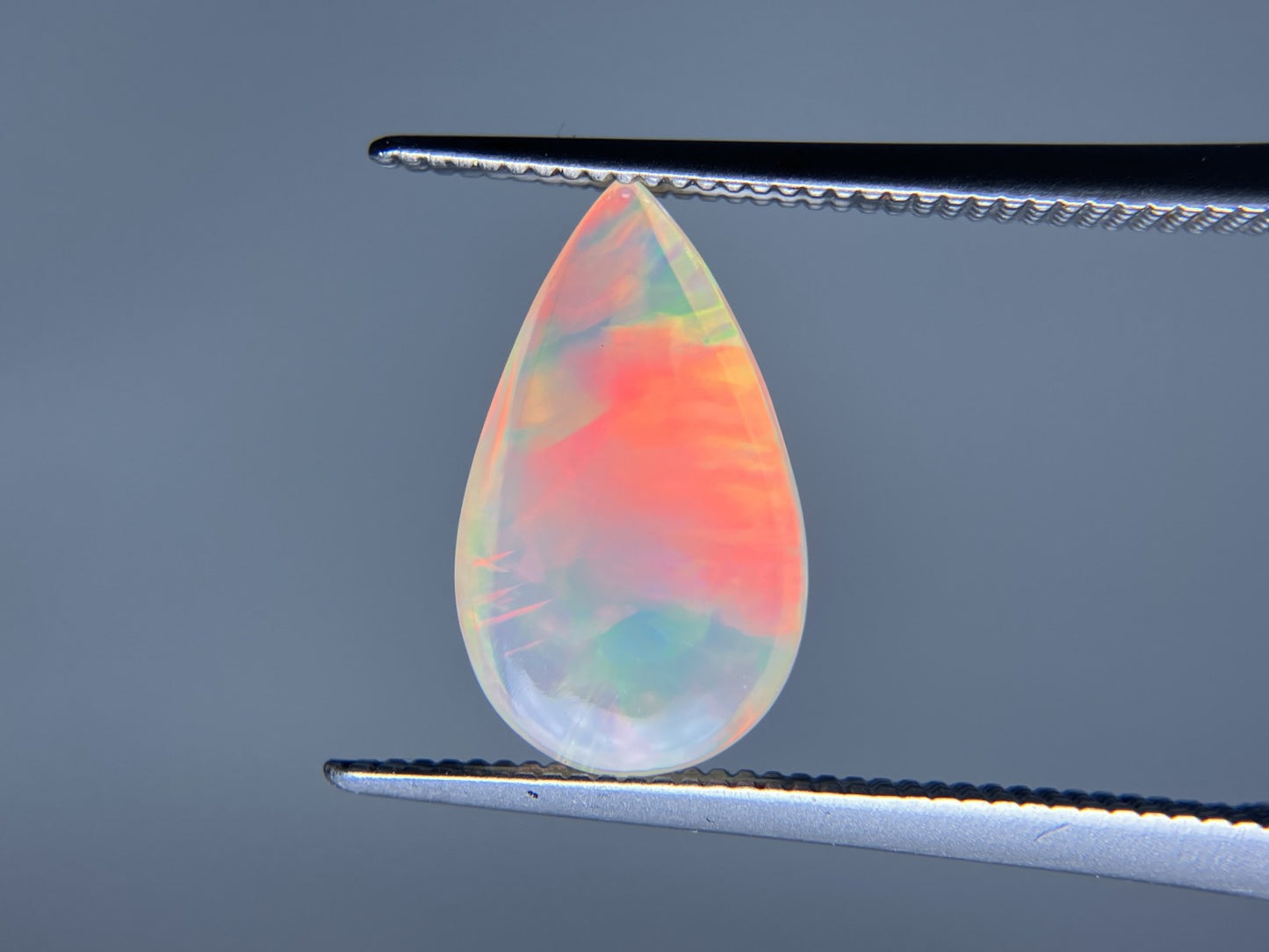 オパール 2.042ct 宝石ソーティング付き 13.4㎜×7.8㎜×4.0㎜ ルース（ 裸石 ） 3640S
