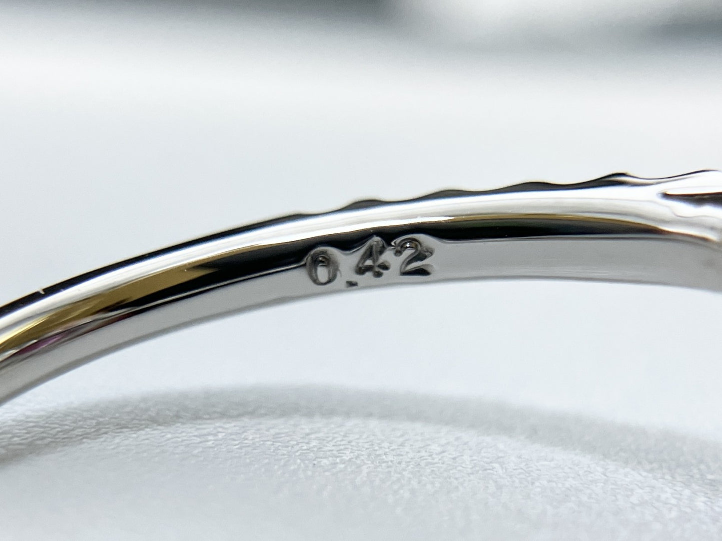 ルビー 1.24ct 非加熱 NoHeat GIA鑑別書 D0.42ct PT900 4.6g 指輪 （JP12号） サイズ直し無料 8096S