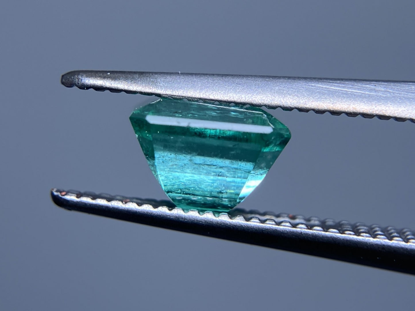 エメラルド 1.133ct 中央宝石ソーティング付き 6.22㎜×5.81㎜×4.54㎜ ルース（ 裸石 ） 3436S