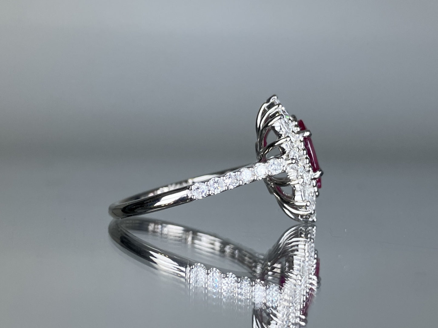 専用　ルビー 1.28ct ピジョンブラッド Pigeon blood 非加熱 NoHeat AIGS鑑別書 D0.68ct PT900 4.6g 指輪 （JP11号） サイズ直し無料 8584S