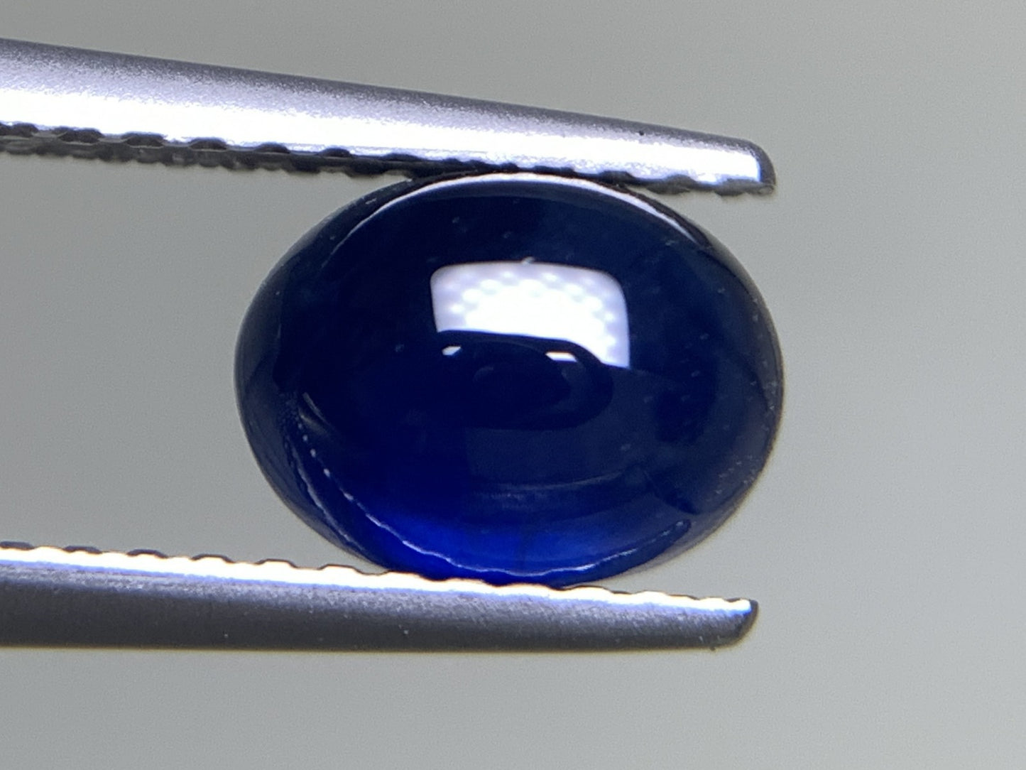 サファイア 1.948ct 宝石ソーティング付き  7.5㎜×5.8㎜×4.1㎜  ルース（ 裸石 ） 3127Y