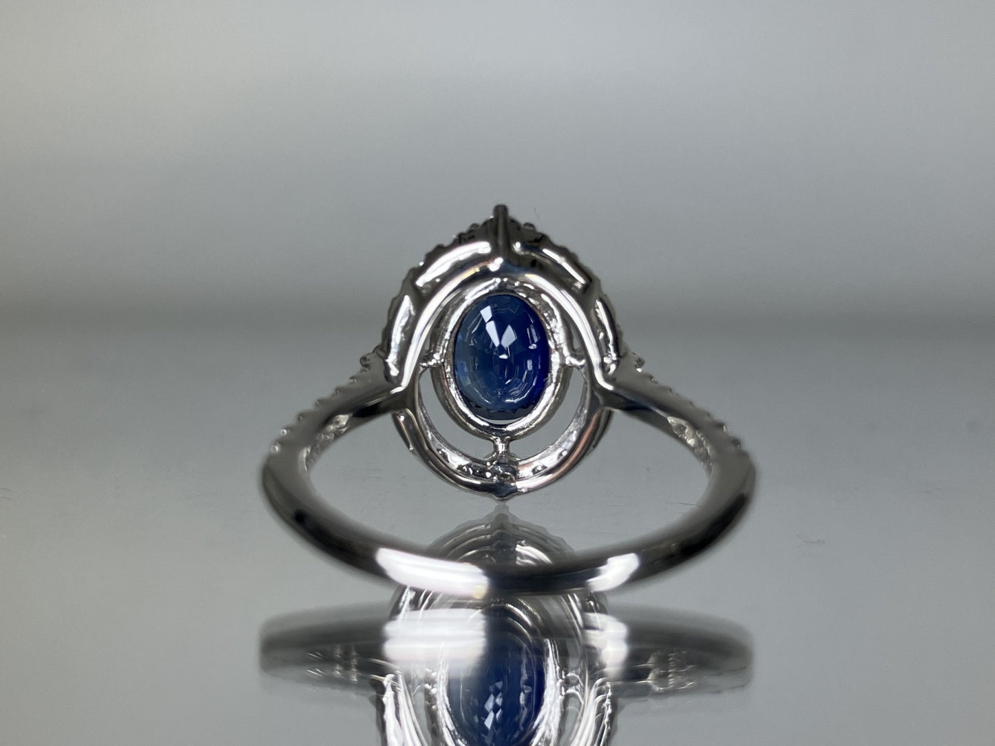 サファイア 1.67ct コンフラワーブルー Cornflower blue AIGS鑑別書 D0.42ct PT900 4.8g 指輪 （JP12号） サイズ直し無料 7376S