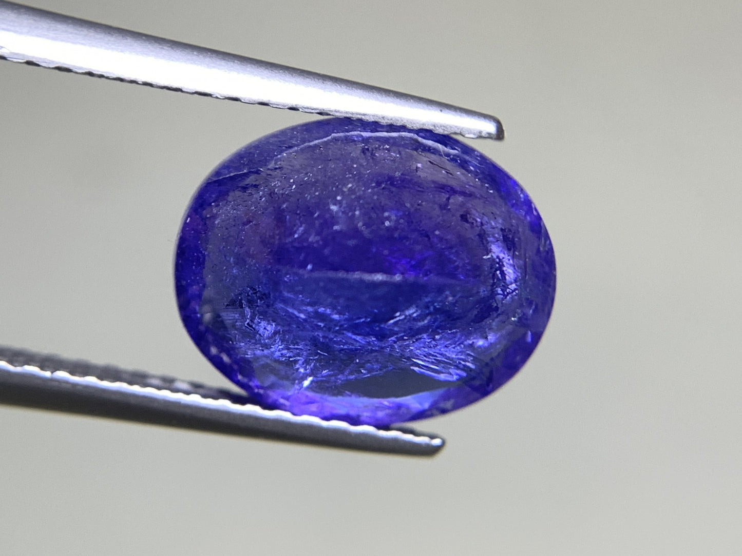 タンザナイト 4.202ct 宝石ソーティング付き  11.0㎜×8.9㎜×6.2㎜  ルース（ 裸石 ） 3116Y