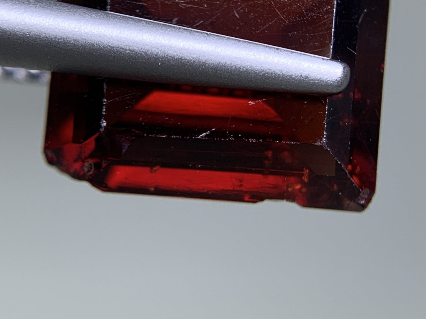 ガーネット 天然  3.881ct  宝石ソーティング付き  10.2㎜×8.7㎜×4.2㎜ ルース（ 裸石 ）  6316Y