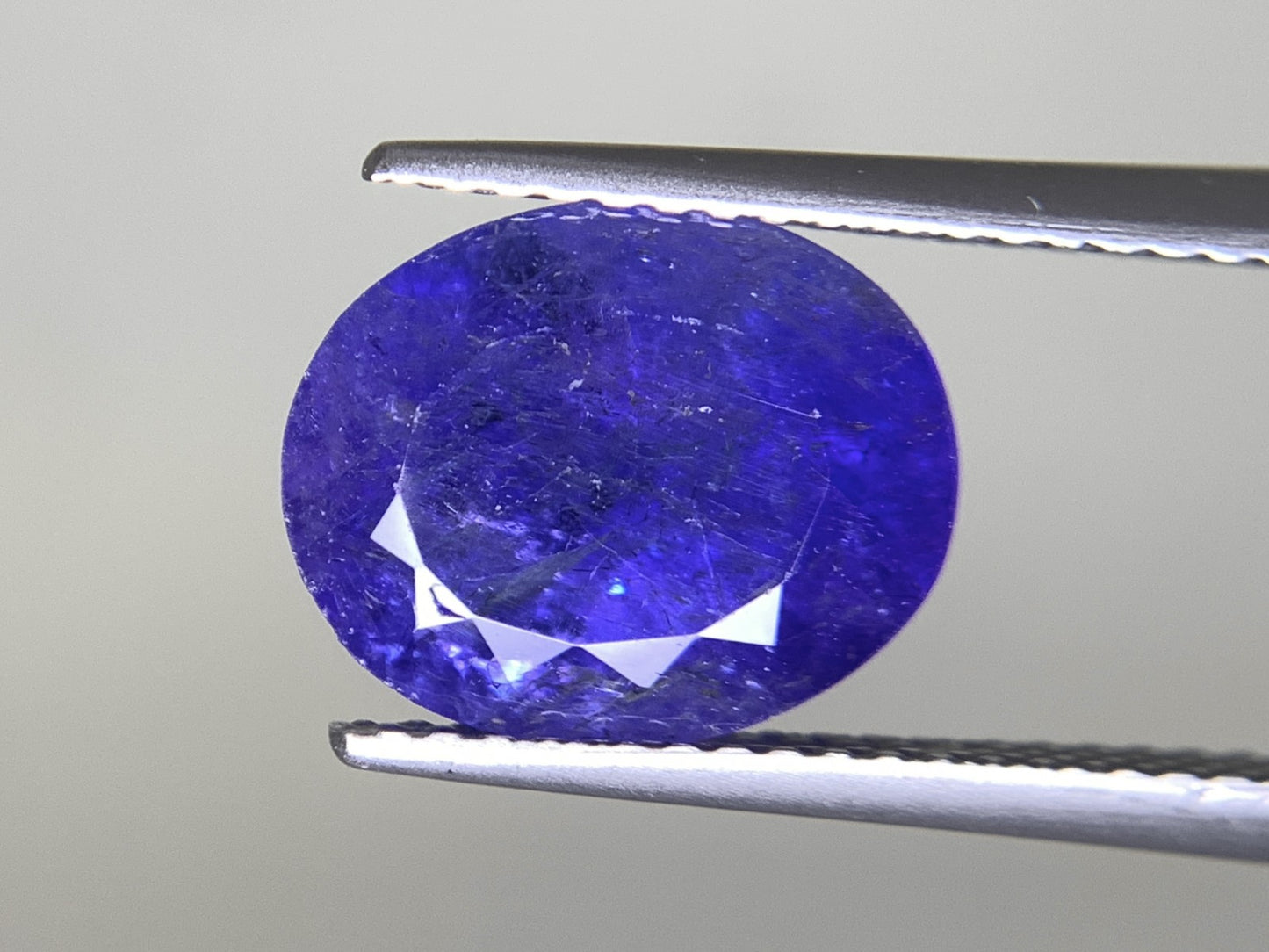タンザナイト 4.202ct 宝石ソーティング付き  11.0㎜×8.9㎜×6.2㎜  ルース（ 裸石 ） 3116Y