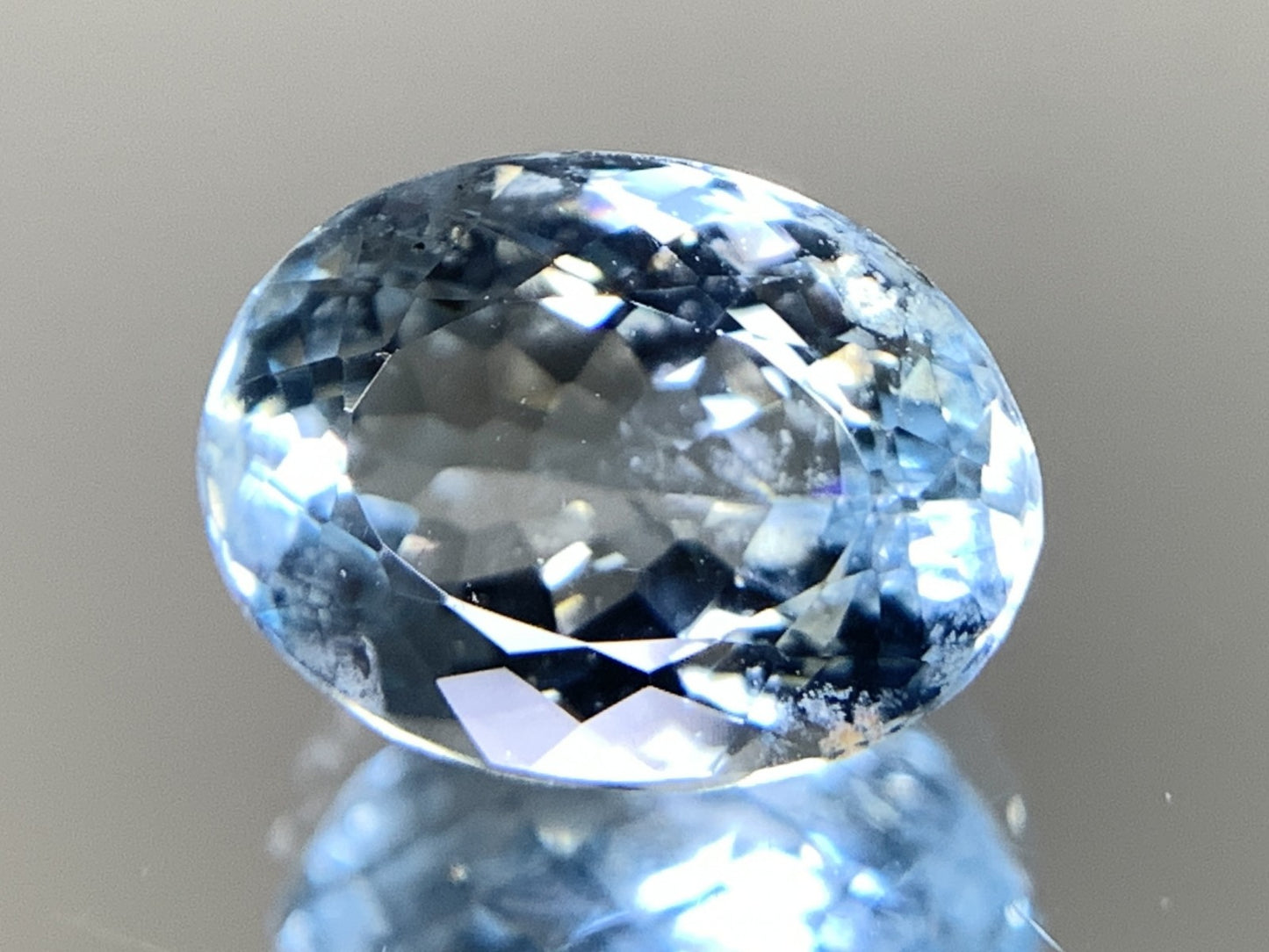 アクアマリン 天然 2.181ct 宝石ソーティング付き 9.7㎜×7.1㎜×5.0㎜ ルース（ 裸石 ） 6974Y