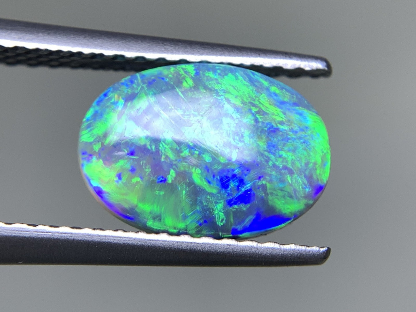 ブラックオパール 1.405ct  宝石ソーティング付き  10.1㎜×7.1㎜×2.9㎜  天然 ルース（ 裸石 ） 4621Y