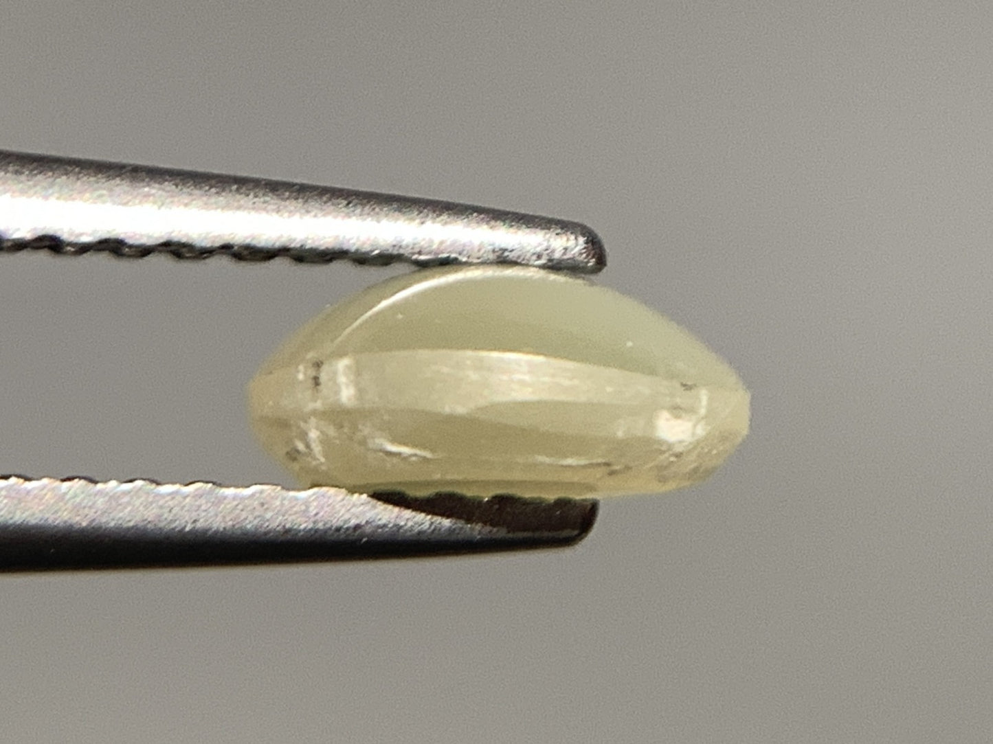 クリソベリルキャッツアイ 天然 1.145ct 宝石ソーティング付き 7.0㎜×5.2㎜×3.2㎜ ルース（ 裸石 ） 8151Y