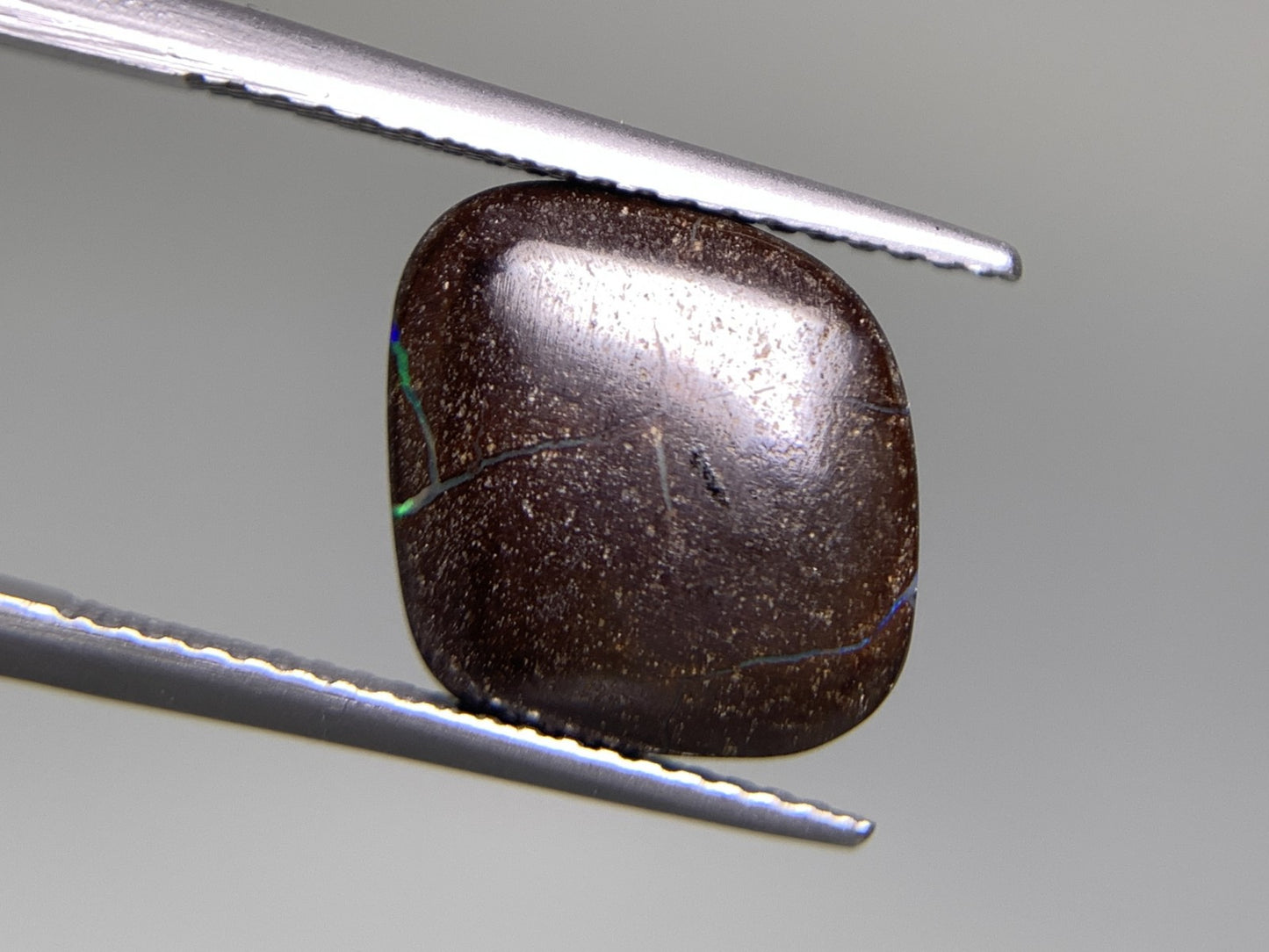 ボルダーオパール 天然  3.777ct  宝石ソーティング付き  11.1㎜×10.5㎜×3.0㎜  ルース（ 裸石 ）  5299Y