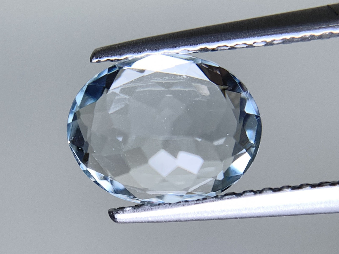 アクアマリン 天然 1.584ct 宝石ソーティング付き 8.9㎜×7.0㎜×4.2㎜ ルース（ 裸石 ） 6972Y