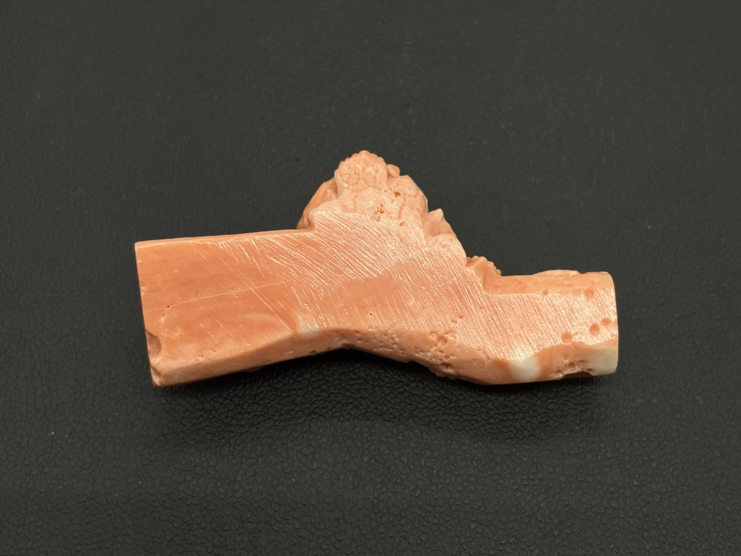珊瑚　さんご 天然 64.99ct 宝石ソーティング付き 24.3㎜×48.0㎜×11.9㎜ ルース（ 裸石 ） 8698S