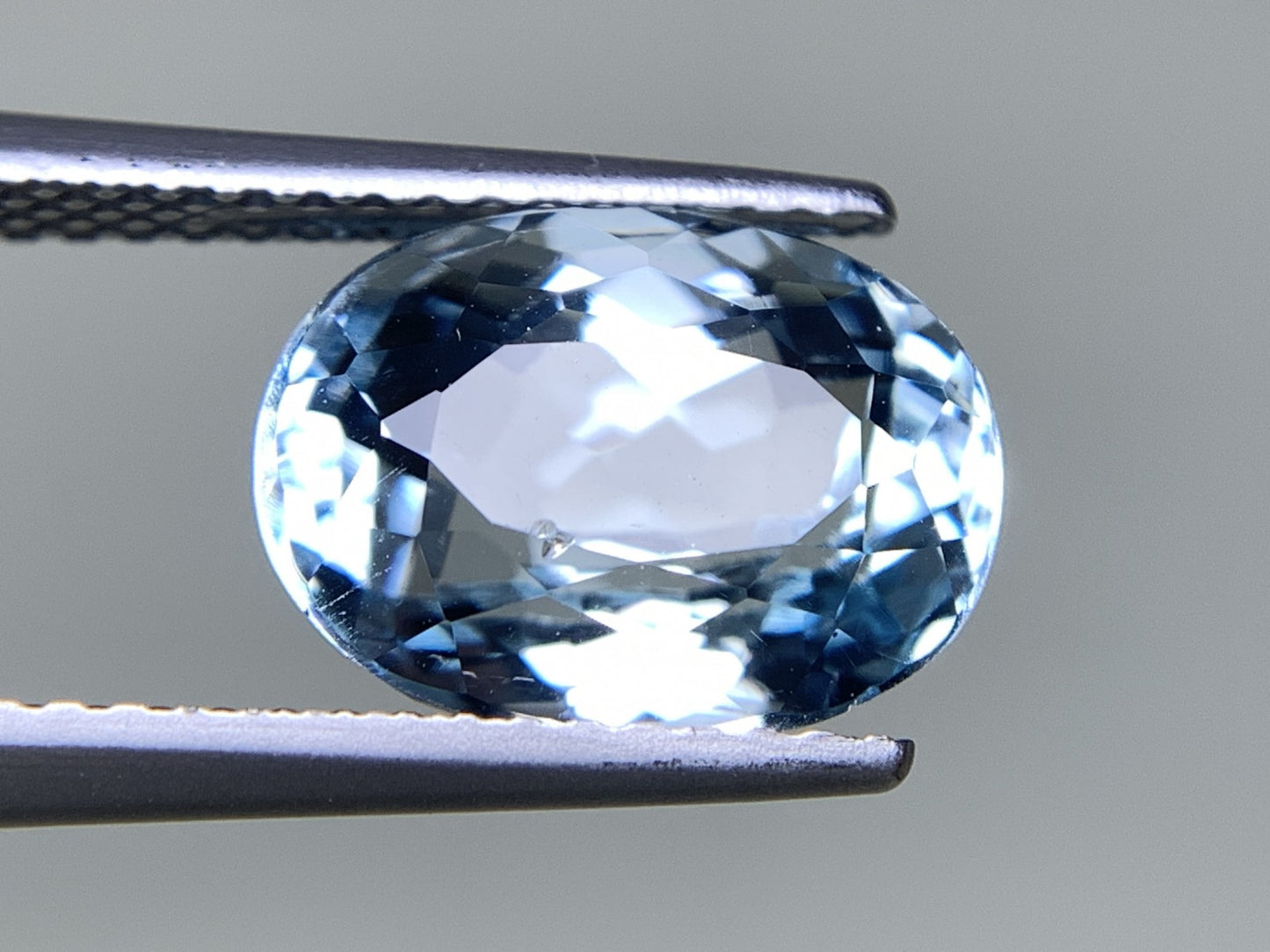 アクアマリン 天然 3.877ct 宝石ソーティング付き 11.0㎜×8.1㎜×6.8㎜ ルース（ 裸石 ） 6968Y