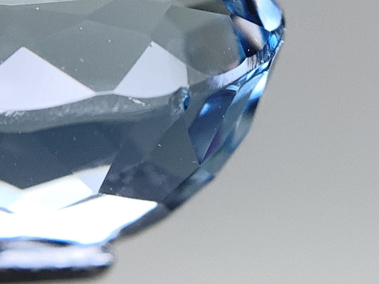 アクアマリン 天然 3.877ct 宝石ソーティング付き 11.0㎜×8.1㎜×6.8㎜ ルース（ 裸石 ） 6968Y