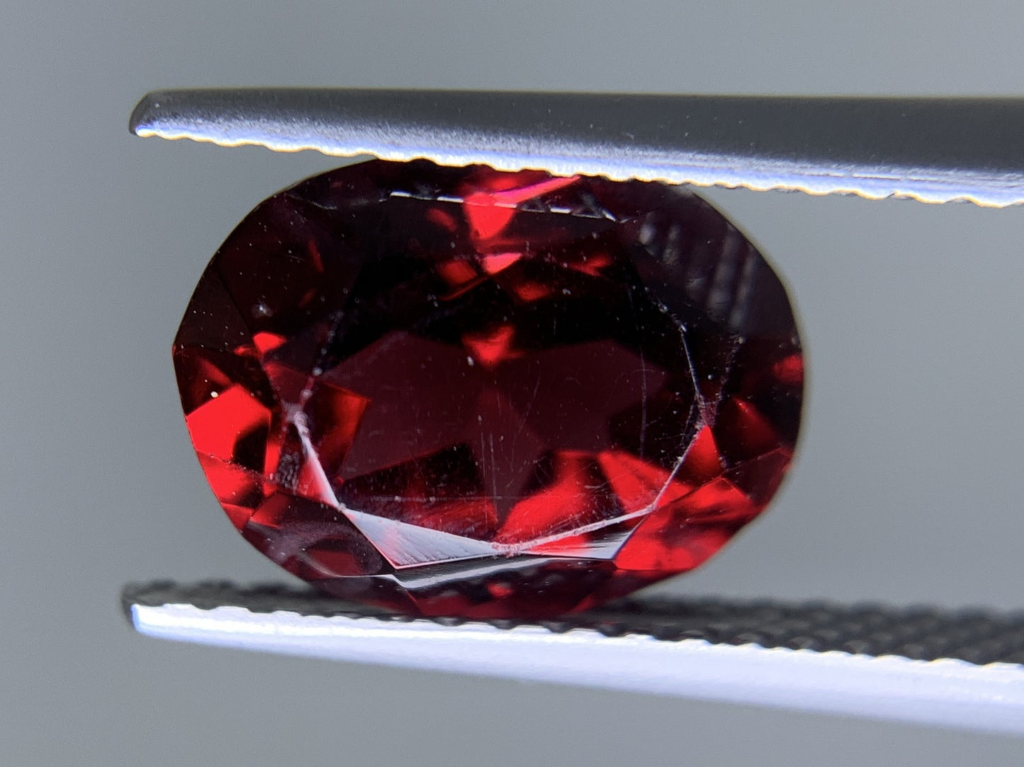 ガーネット 天然  3.372ct  宝石ソーティング付き  10.0㎜×7.5㎜×5.5㎜ ルース（ 裸石 ）  6434Y