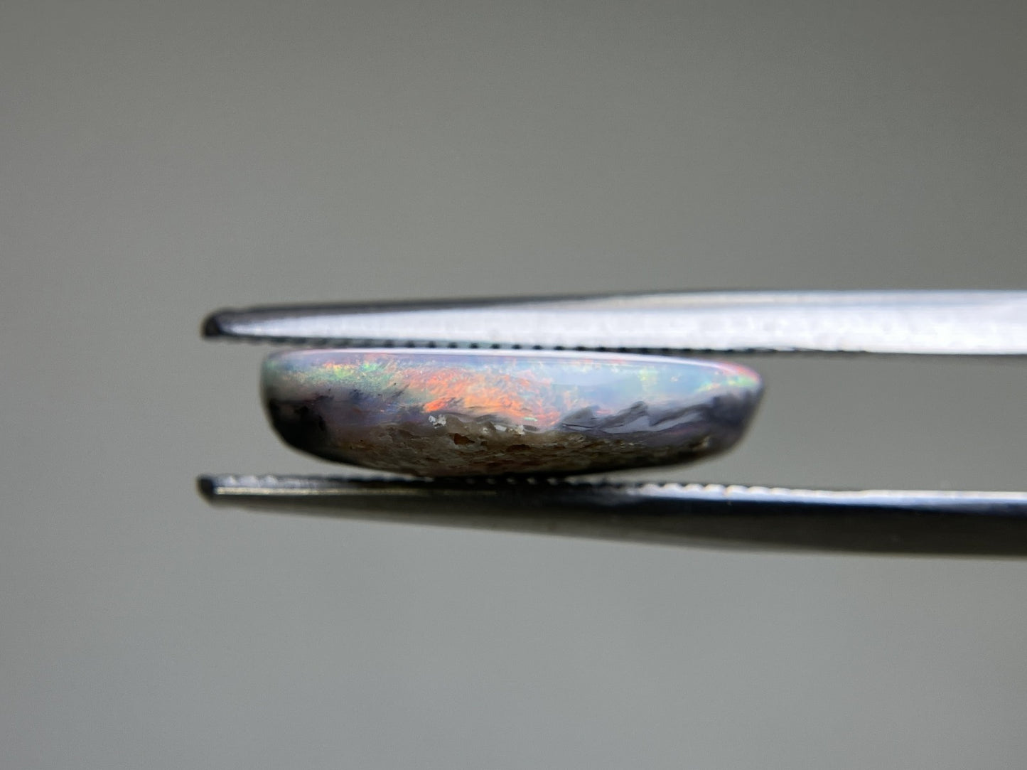 オパール 天然 4.354ct 中央宝石ソーティング付き 14.6㎜×12.1㎜×3.7㎜ ルース（ 裸石 ） 4869YY