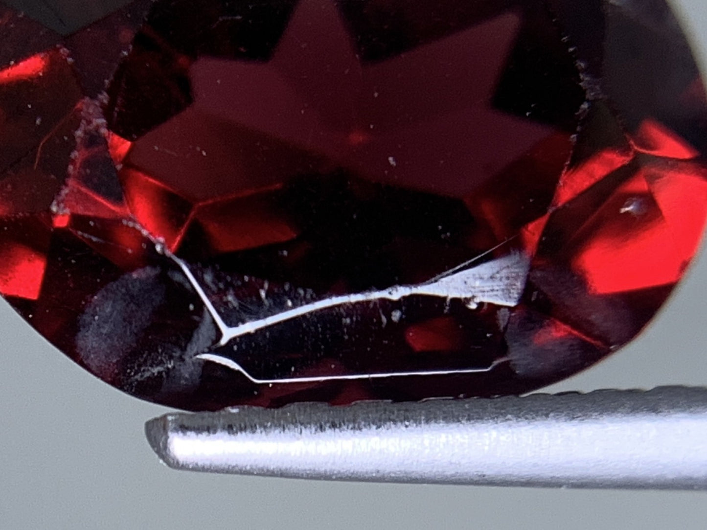 ガーネット 天然  3.372ct  宝石ソーティング付き  10.0㎜×7.5㎜×5.5㎜ ルース（ 裸石 ）  6434Y
