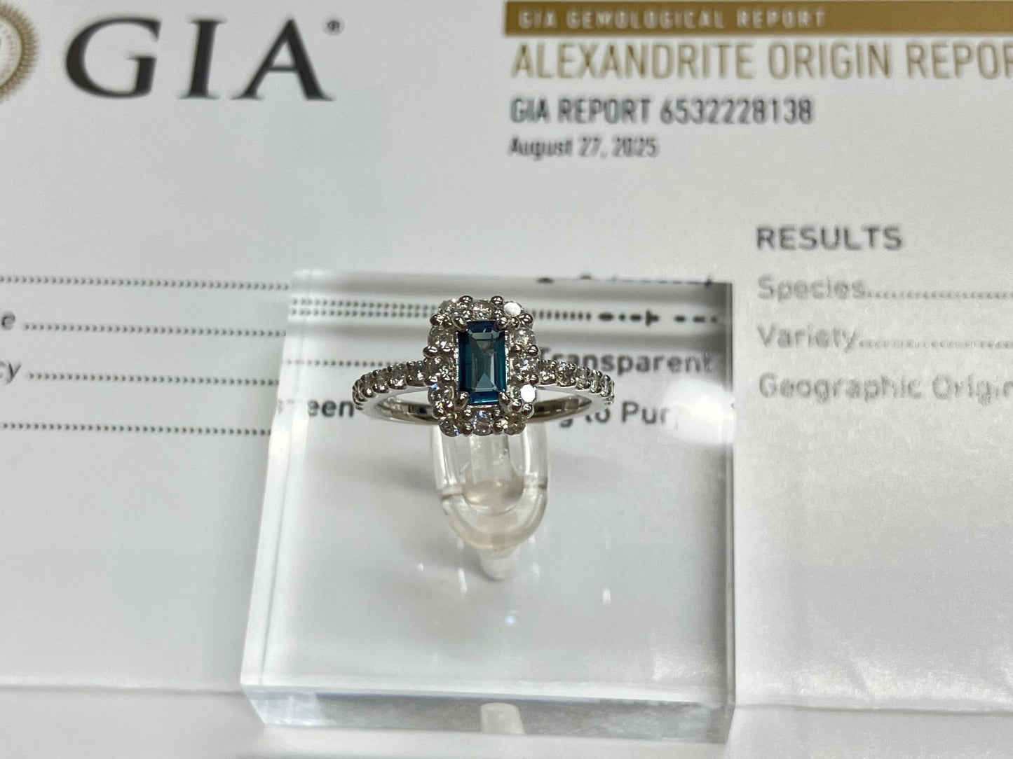 アレキサンドライト 0.53ct GIA鑑別書 D0.57ct PT900 5.2g 指輪 （JP12号） サイズ直し無料 6637S