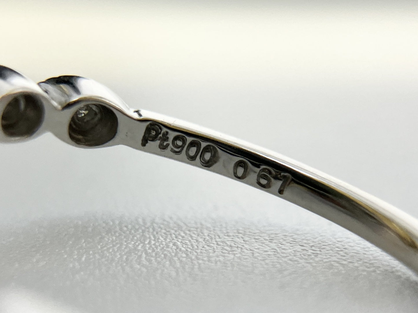 アレキサンドライト 0.61ct GIA鑑別書 D0.31ct PT900 4.1g 指輪 （JP14号） サイズ直し無料 6248S
