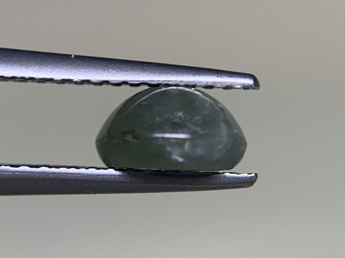 アレキサンドライトキャッツアイ 1.762ct  中央宝石ソーティング付き  6.8㎜×6.7㎜×3.8㎜  ルース（ 裸石 ） 3401Y