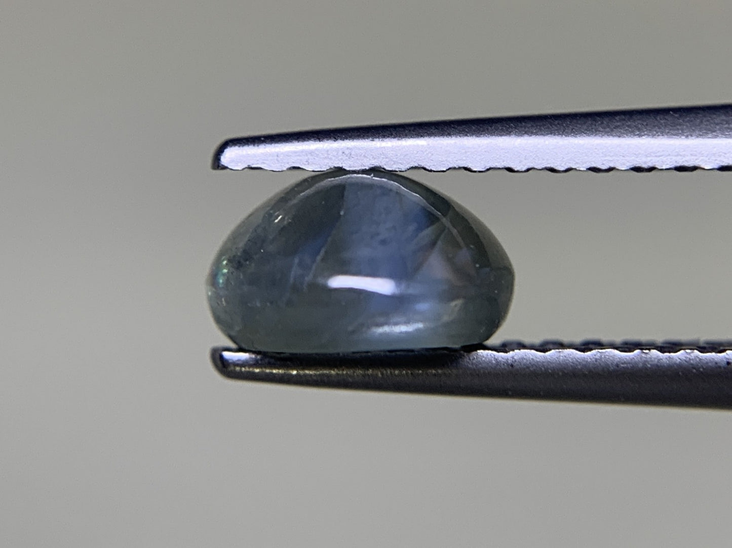 アレキサンドライトキャッツアイ 1.762ct  中央宝石ソーティング付き  6.8㎜×6.7㎜×3.8㎜  ルース（ 裸石 ） 3401Y