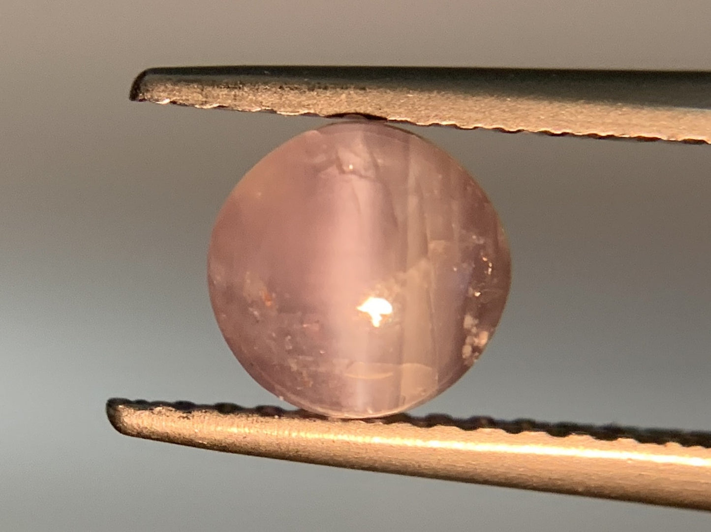 アレキサンドライトキャッツアイ 1.190ct  中央宝石ソーティング付き  5.7㎜×5.8㎜×3.4㎜  ルース（ 裸石 ） 3400Y