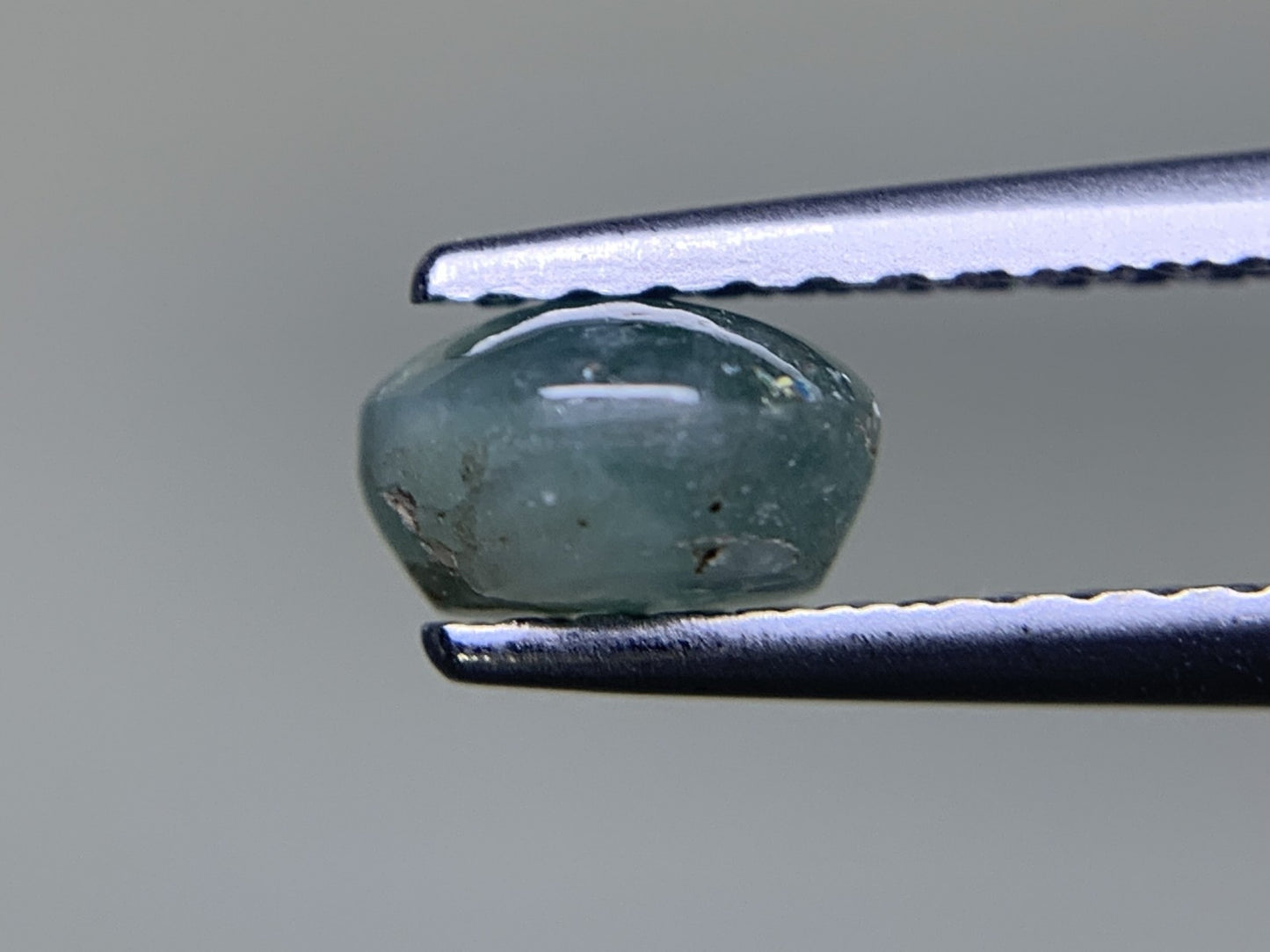 アレキサンドライトキャッツアイ 1.190ct  中央宝石ソーティング付き  5.7㎜×5.8㎜×3.4㎜  ルース（ 裸石 ） 3400Y