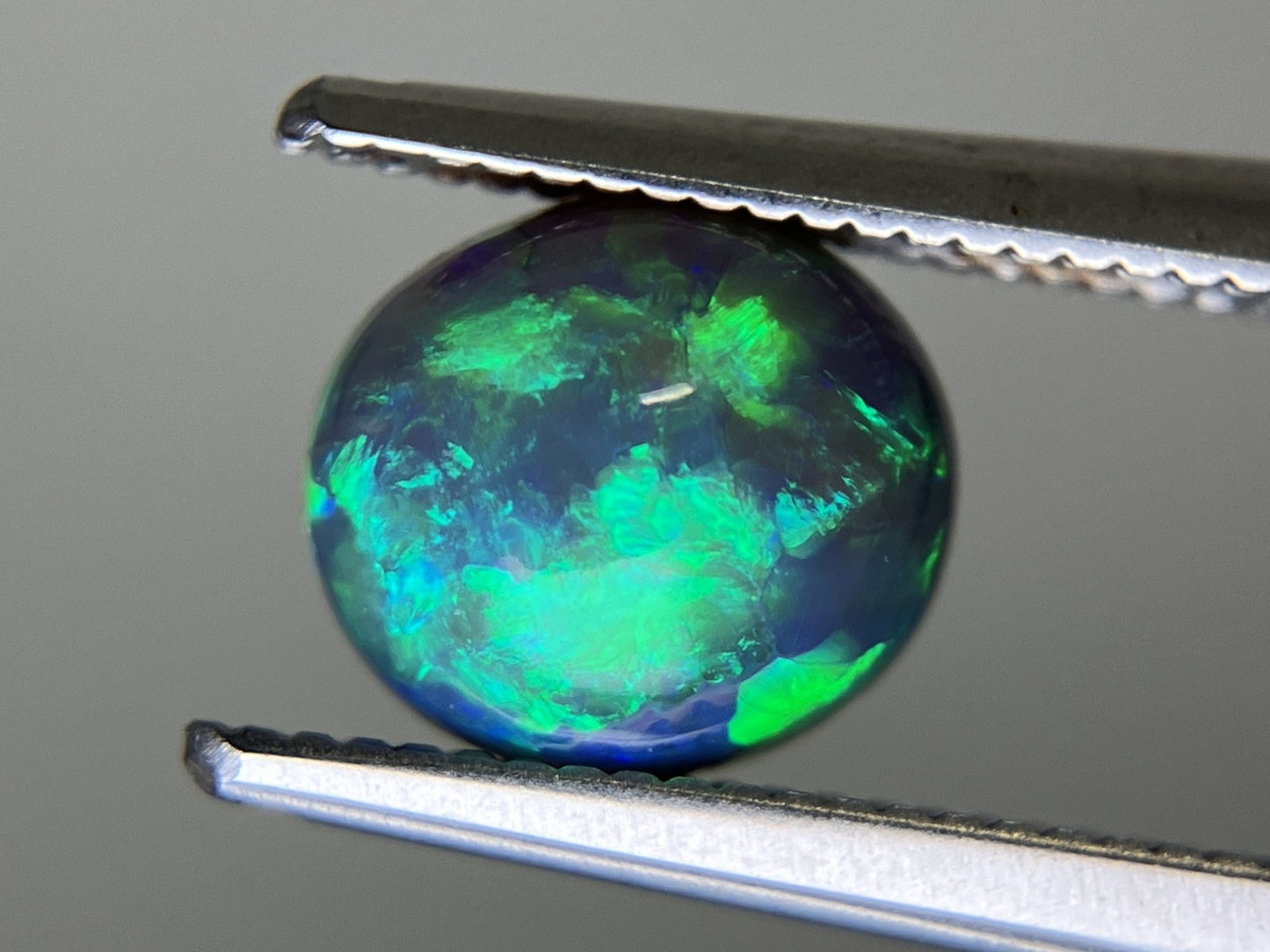 ブラックオパール  天然  1.311ct  中央宝石ソーティング付き  7.5㎜×6.6㎜×4.7㎜   ルース（ 裸石 ） 4843YY