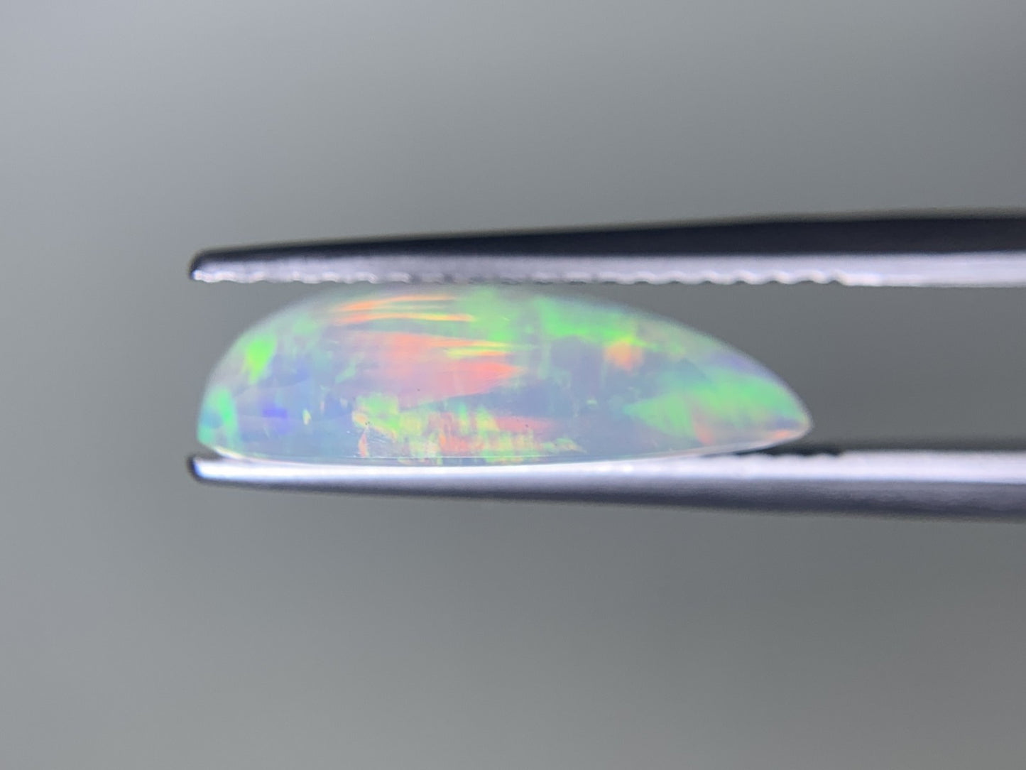 オパール 3.343ct 宝石ソーティング付き  15.9㎜×10.3㎜×4.6㎜  ルース（ 裸石 ） 3928Y