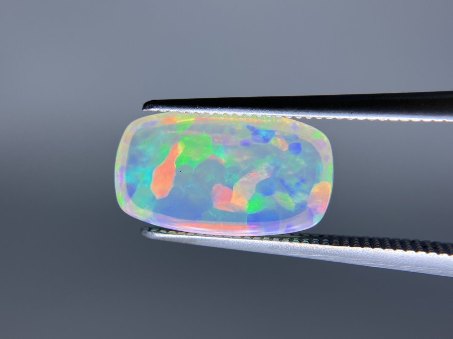 オパール 3.108ct 宝石ソーティング付き 13.0㎜×10.1㎜×4.8㎜ ルース（ 裸石 ） 3495S