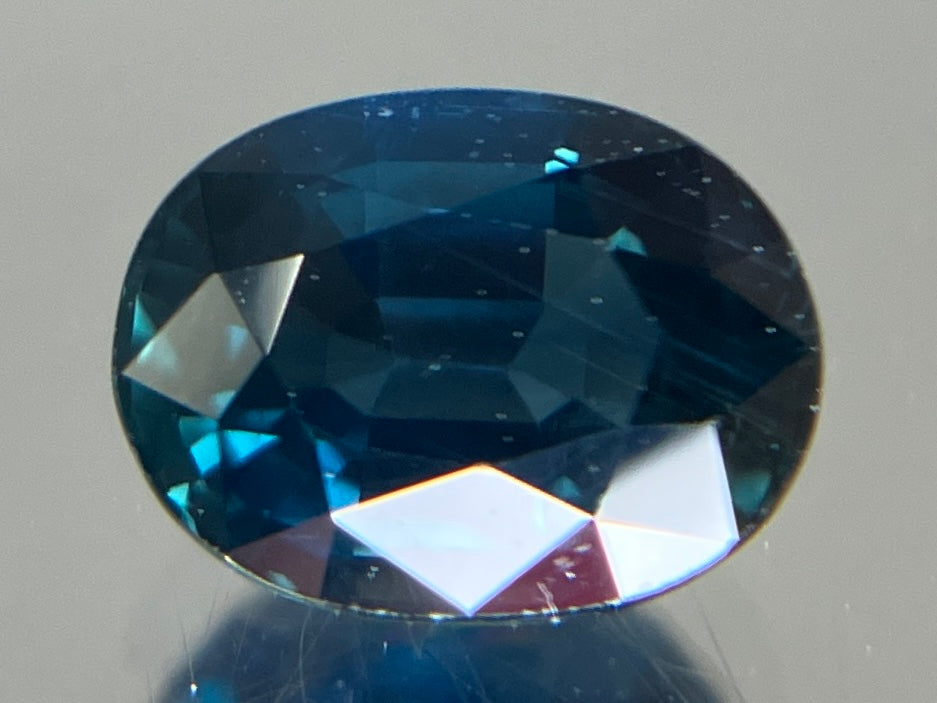 サファイア 天然 1.177ct 宝石ソーティング付き 6.7㎜×5.1㎜×3.3㎜ ルース（ 裸石 ） 8049YY