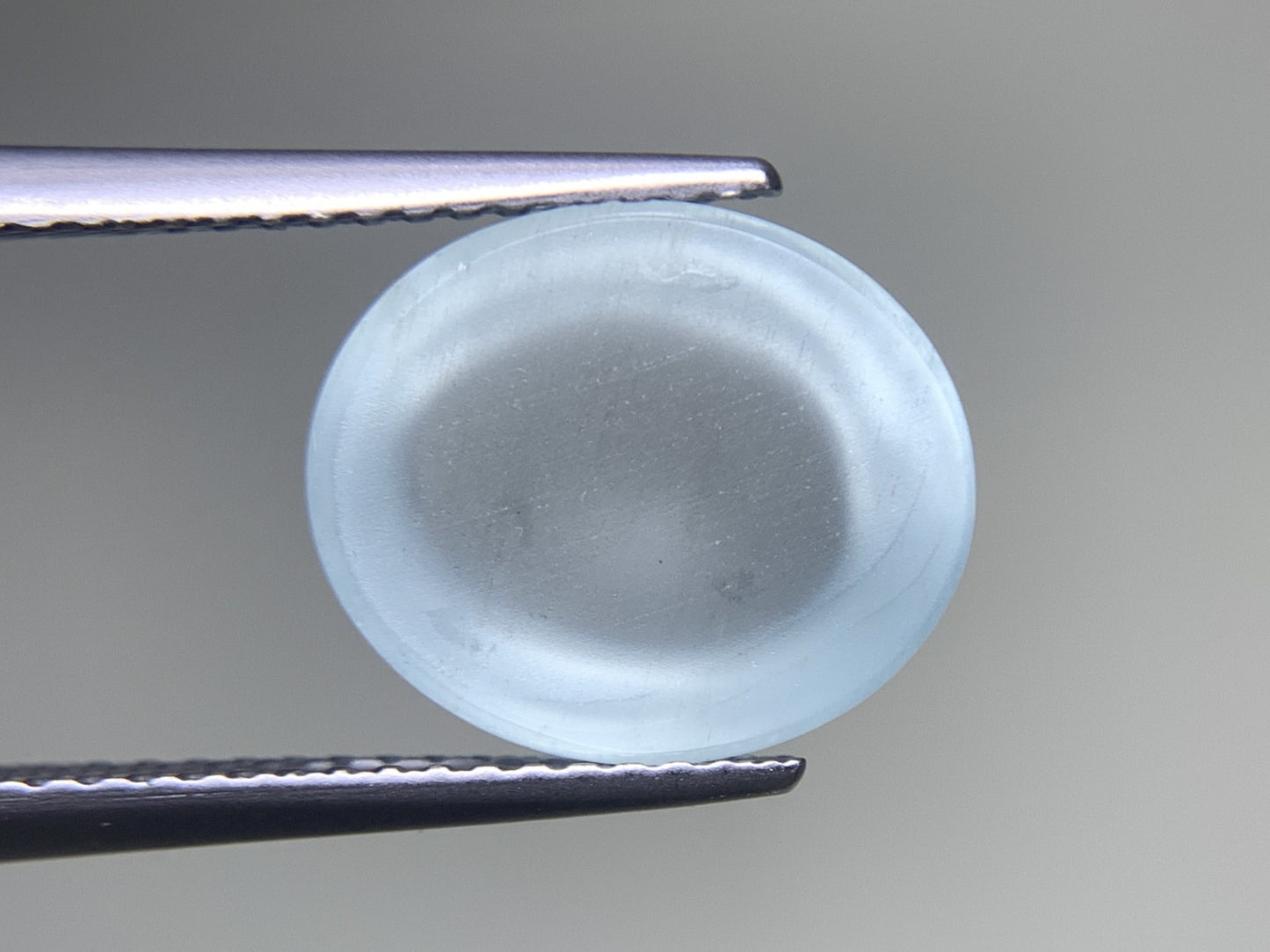 アクアマリン 天然 4.934ct 中央宝石ソーティング付き 11.9㎜×10.1㎜×5.6㎜ ルース（ 裸石 ） 8235Y
