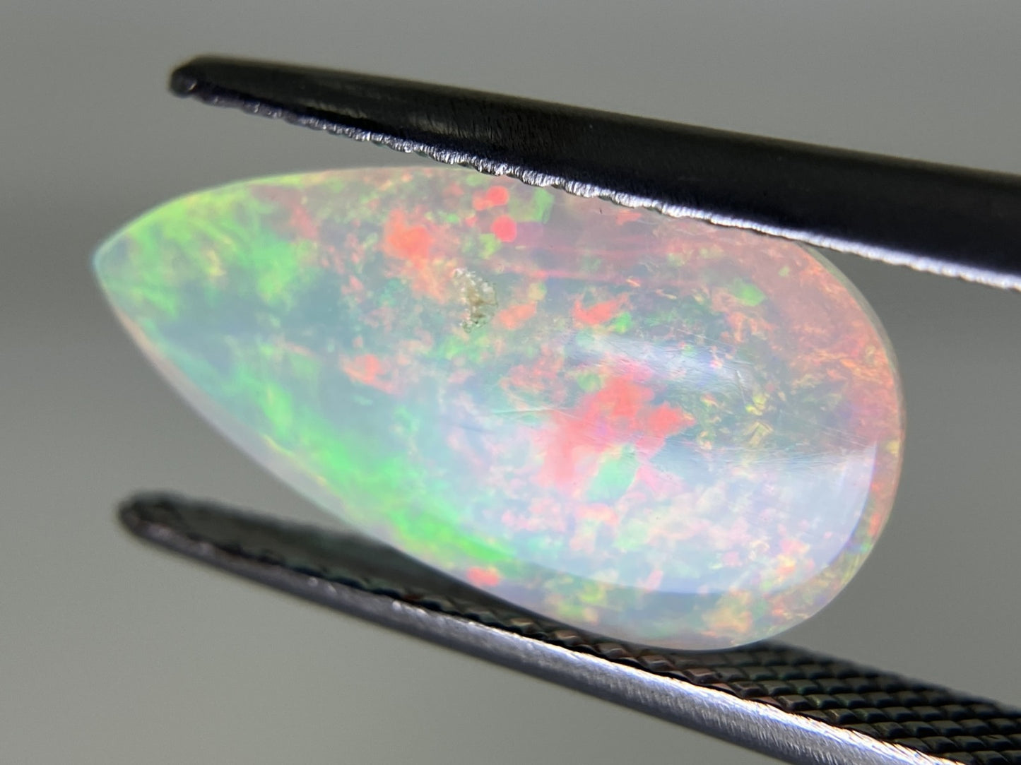 オパール 2.837ct 宝石ソーティング付き 15.4㎜×8.2㎜×4.9㎜ ルース（ 裸石 ） 3469YY