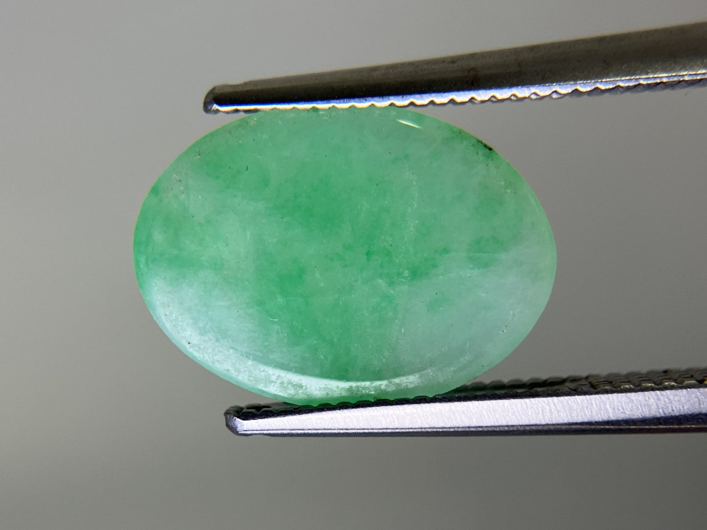 ヒスイ 翡翠 天然 3.055ct 宝石ソーティング付き 13.0㎜×9.6㎜×2.2㎜ 天然 ルース（ 裸石 ） 5030YY
