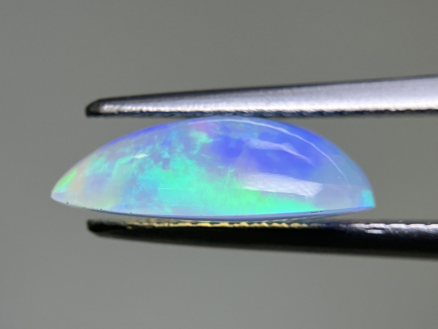 オパール 2.572ct 宝石ソーティング付き 13.9㎜×10.1㎜×4.6㎜ ルース（ 裸石 ） 3478YY