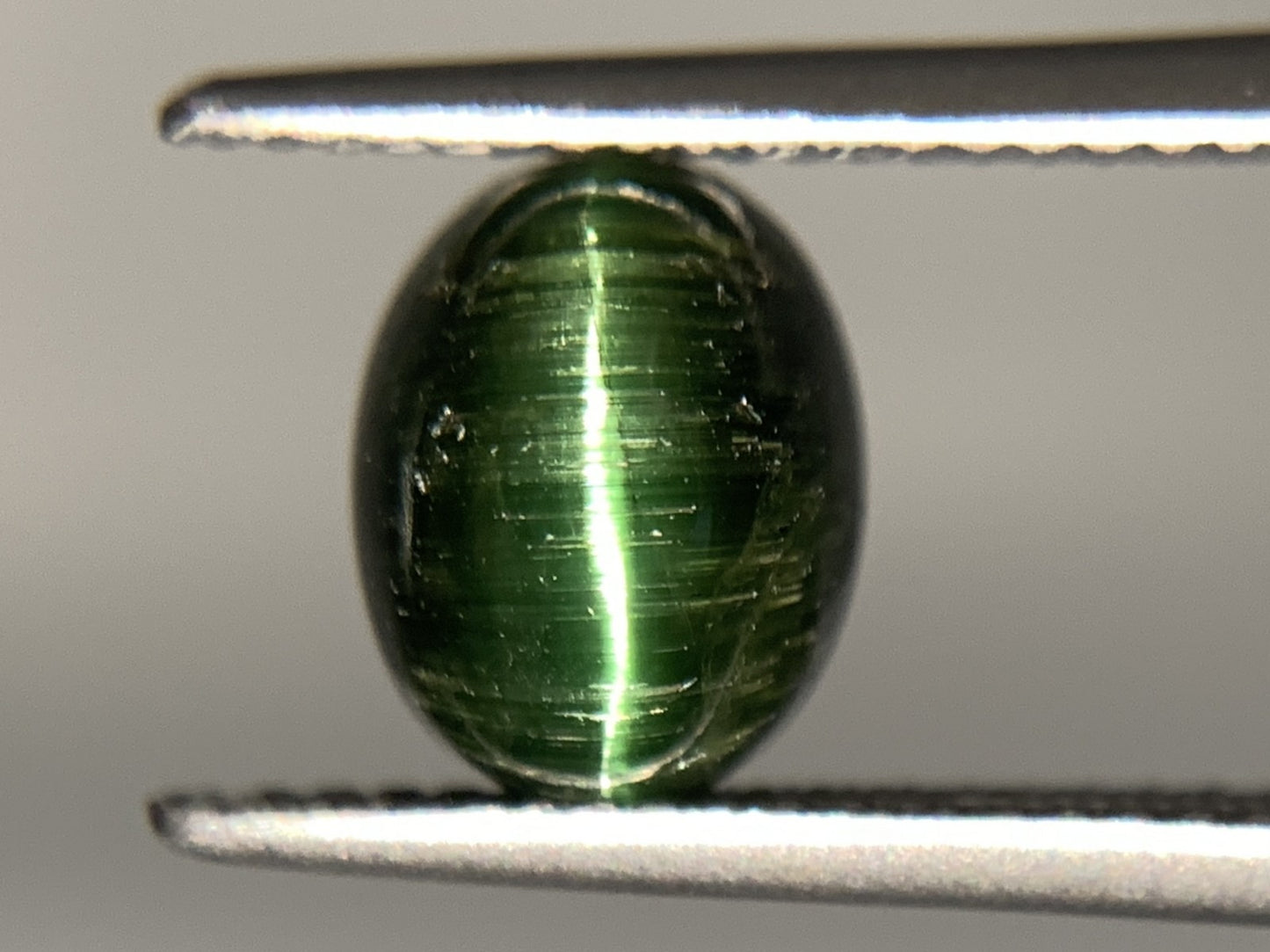 トルマリンキャッツアイ 2.802ct 宝石ソーティング付き  9.1㎜×7.1㎜×4.9㎜  ルース（ 裸石 ） 2598Y