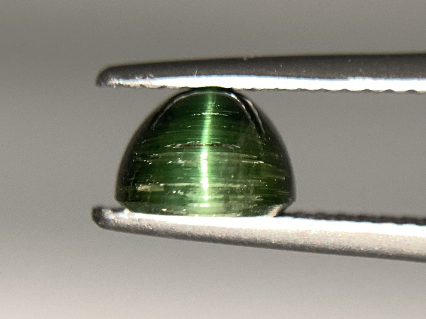 トルマリンキャッツアイ 2.802ct 宝石ソーティング付き  9.1㎜×7.1㎜×4.9㎜  ルース（ 裸石 ） 2598Y