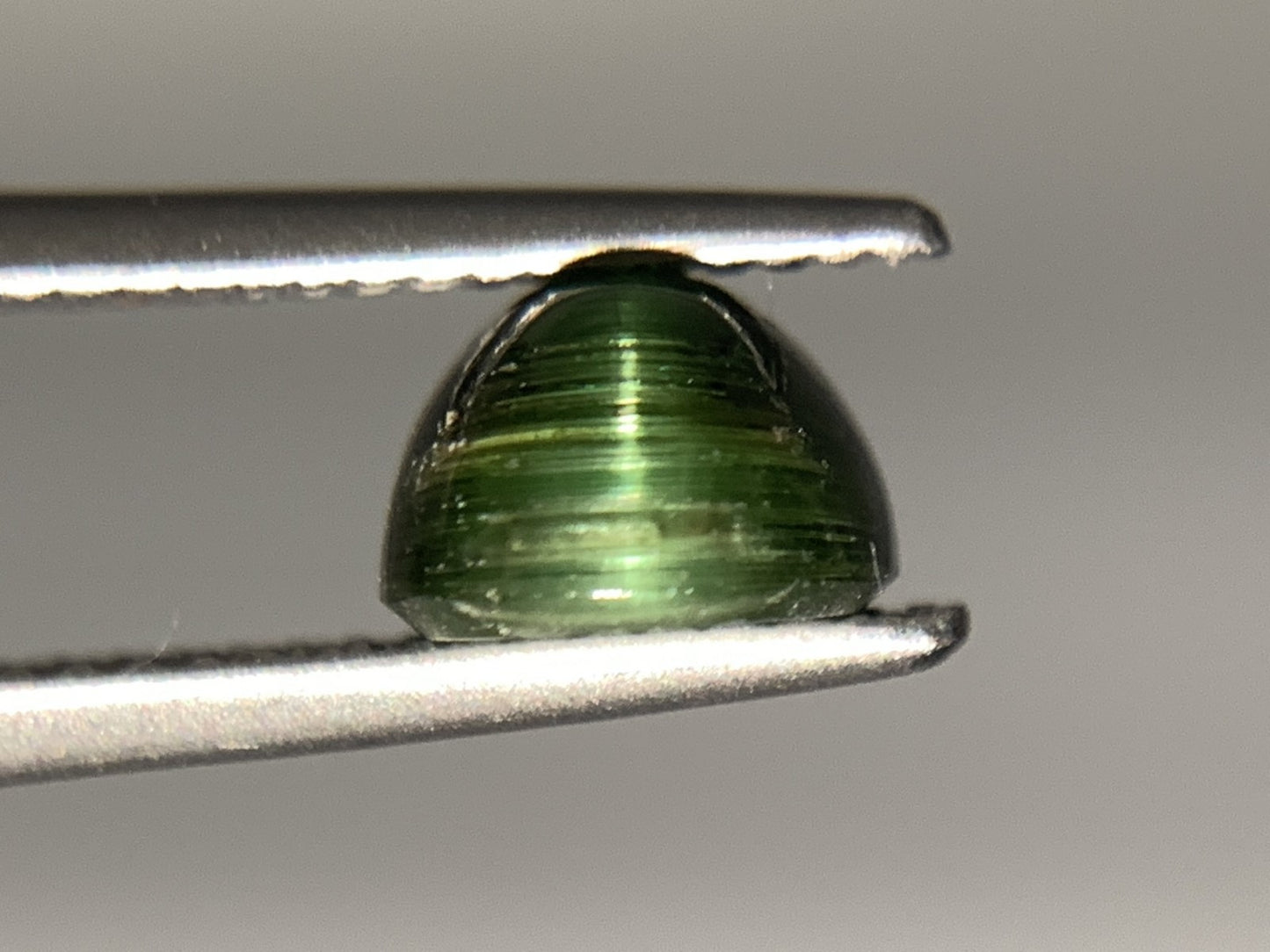 トルマリンキャッツアイ 2.802ct 宝石ソーティング付き  9.1㎜×7.1㎜×4.9㎜  ルース（ 裸石 ） 2598Y