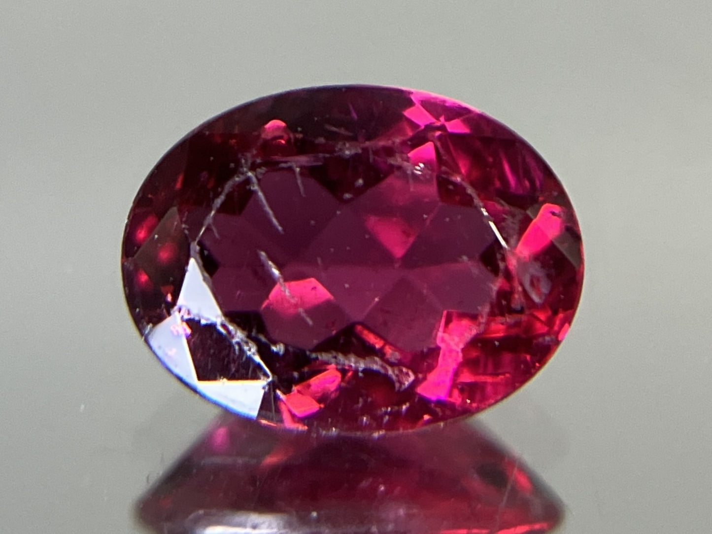 トルマリン （ルベライト） 天然  1.268ct  宝石ソーティング付き  8.0㎜×6.1㎜×3.5㎜  ラッピング無料  ルース（ 裸石 ）  5200YY