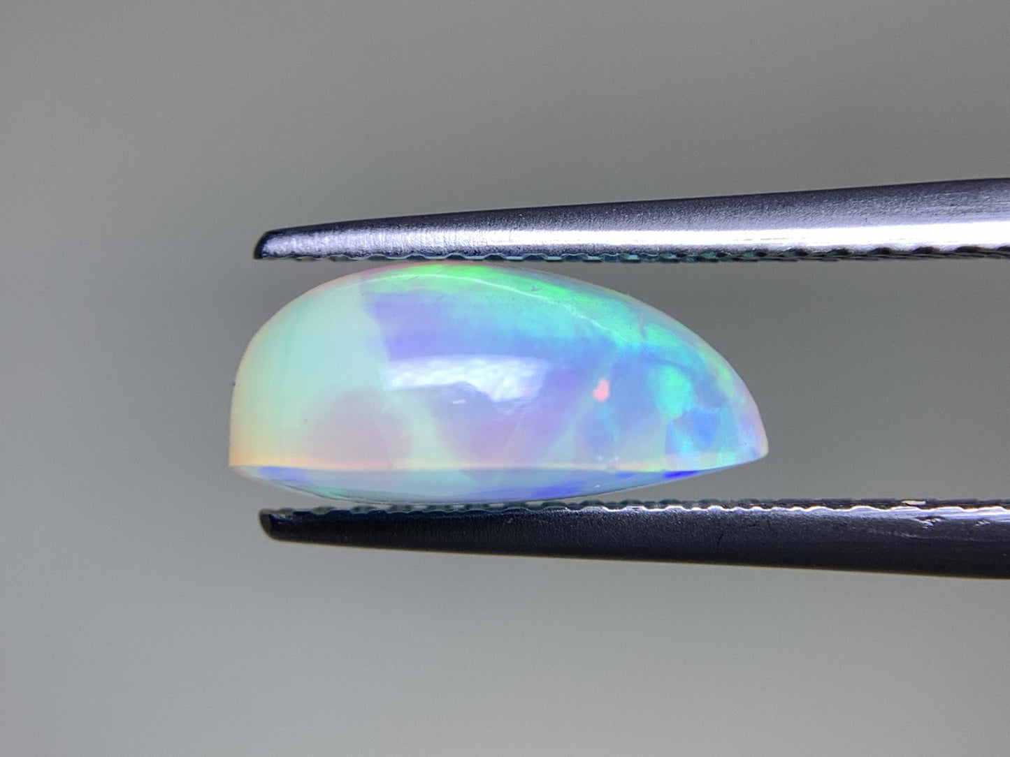 ハニカムオパール 2.420ct 宝石ソーティング付き  11.9㎜×8.1㎜×5.3㎜  ルース（ 裸石 ） 2925Y